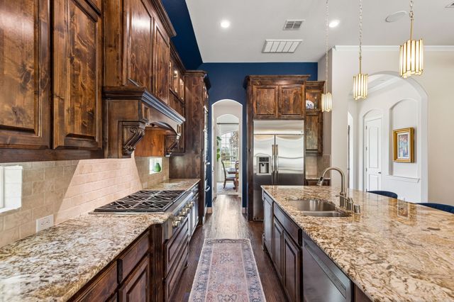 1104 Guthrie Court, Colleyville, TX 76034