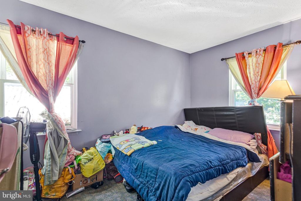 Image 16 of property listing at 808 NARROWLEAF DR, Upper Marlboro, MD 20774