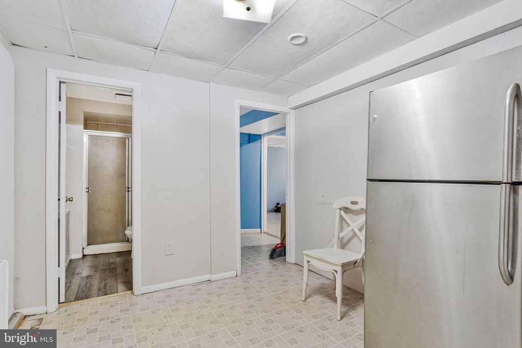 Image 23 of property listing at 808 NARROWLEAF DR, Upper Marlboro, MD 20774
