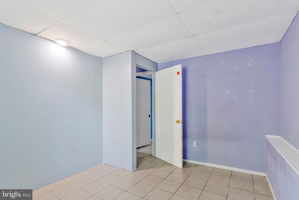 Image 31 of property listing at 808 NARROWLEAF DR, Upper Marlboro, MD 20774