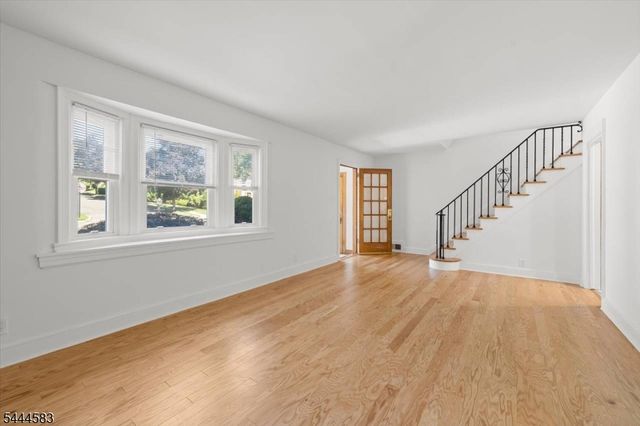 367 Essex Ave, Bloomfield Twp., NJ 07003