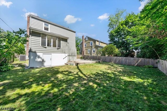 367 Essex Ave, Bloomfield Twp., NJ 07003