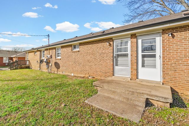 110 Tandy Dr Apt B, Clarksville, TN 37042