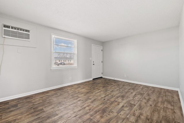 110 Tandy Dr Apt B, Clarksville, TN 37042