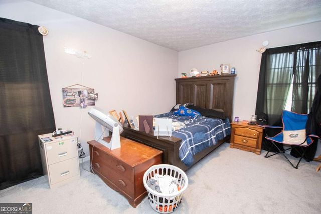128 Robinhood Drive, Newnan, GA 30263