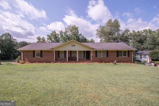 128 Robinhood Drive, Newnan, GA 30263