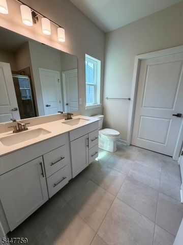 40 Thomas Knoll Blvd, Mansfield Twp., NJ 07865