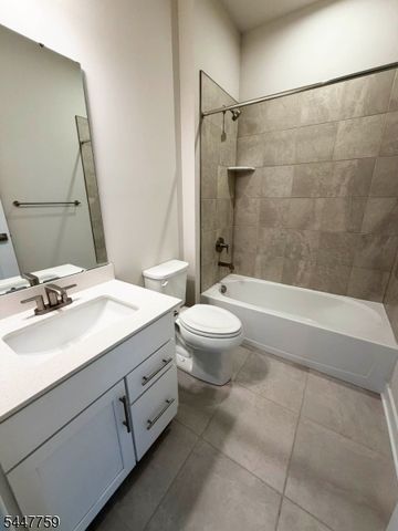 40 Thomas Knoll Blvd, Mansfield Twp., NJ 07865