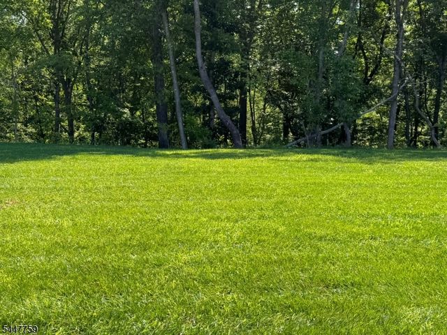 40 Thomas Knoll Blvd, Mansfield Twp., NJ 07865