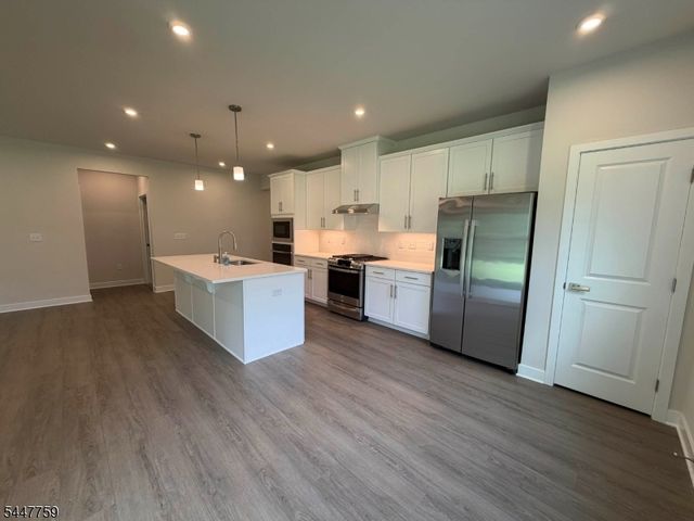 40 Thomas Knoll Blvd, Mansfield Twp., NJ 07865