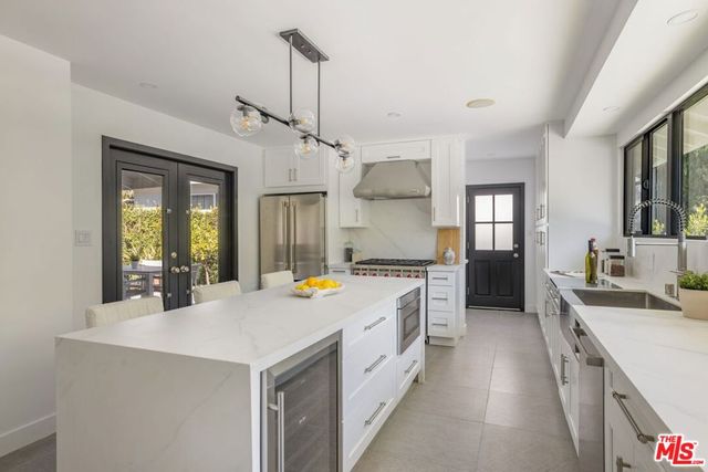 1413 Allenford Avenue, Los Angeles, CA 90049