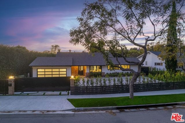 1413 Allenford Avenue, Los Angeles, CA 90049