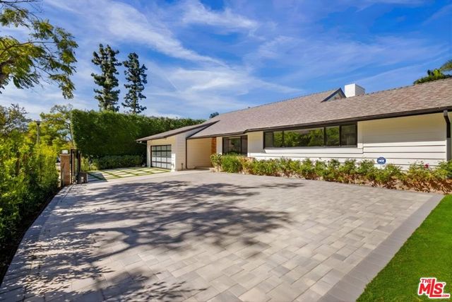 1413 Allenford Avenue, Los Angeles, CA 90049