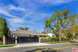 1413 Allenford Avenue, Los Angeles, CA 90049