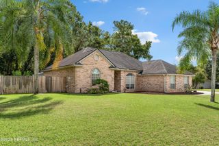 11895 MOUNTAIN ASH Road E, Jacksonville, FL 32223
