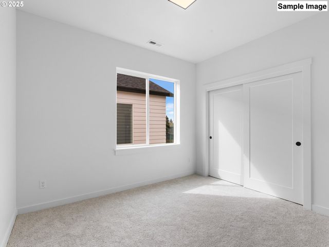 7187 Se CRYSTAL SPRINGS Blvd 11, Portland, OR 97206