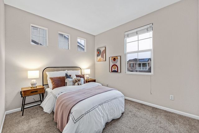 2671 Spindrift Cir, Hayward, CA 94545