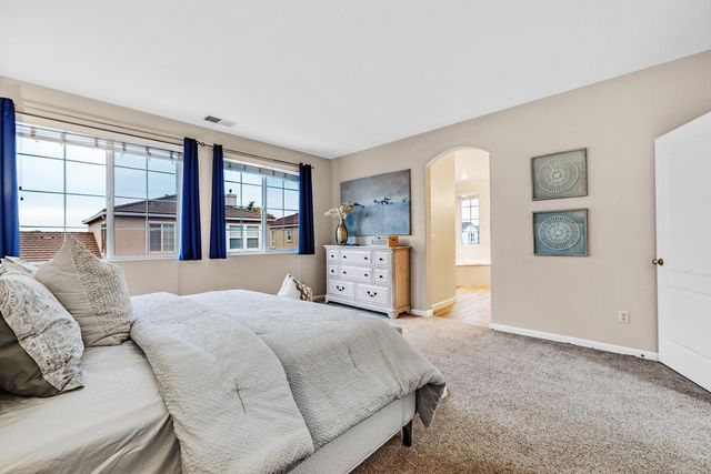 2671 Spindrift Cir, Hayward, CA 94545