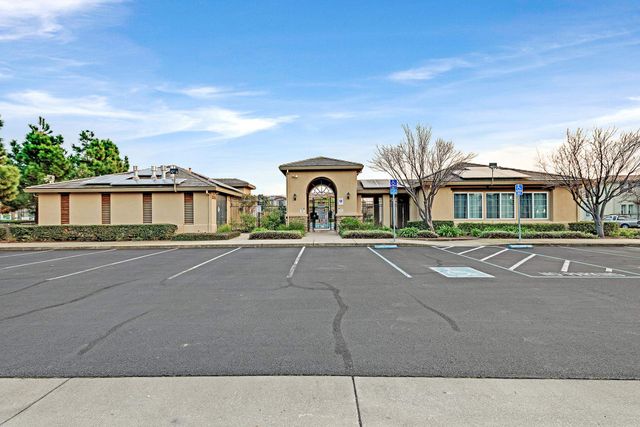 2671 Spindrift Cir, Hayward, CA 94545