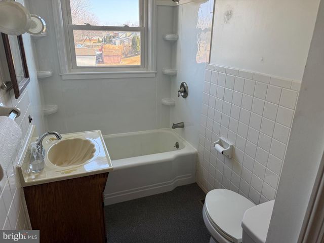 855 OLD TAXVILLE RD, York, PA 17404