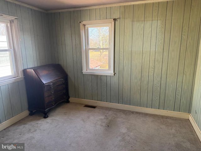 855 OLD TAXVILLE RD, York, PA 17404