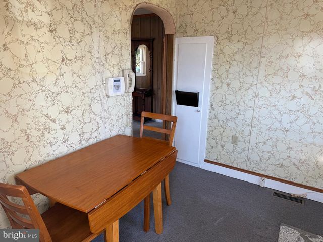 855 OLD TAXVILLE RD, York, PA 17404