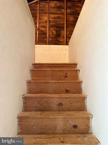 855 OLD TAXVILLE RD, York, PA 17404