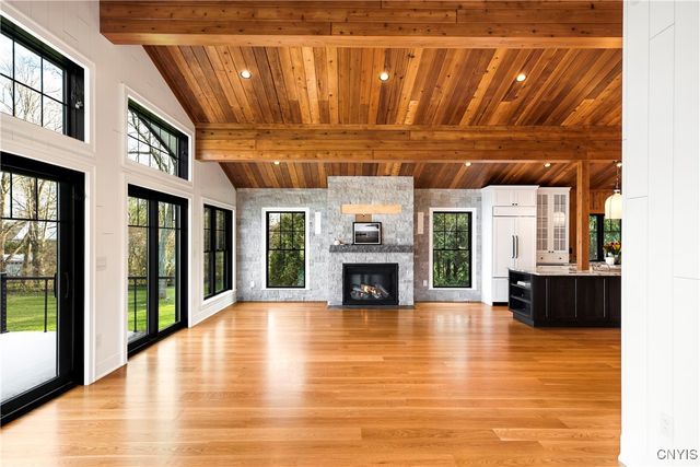 2010 West Lake Road, Skaneateles, NY 13152