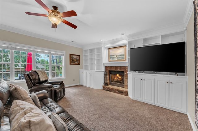 2490 N Middleton Way, Fayetteville, AR 72703