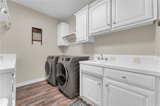 2490 N Middleton Way, Fayetteville, AR 72703