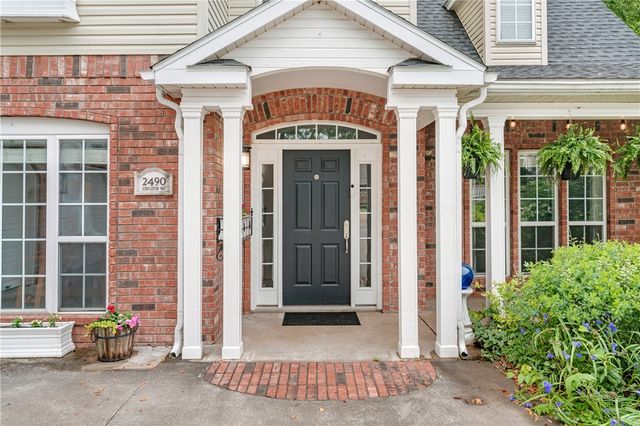 2490 N Middleton Way, Fayetteville, AR 72703