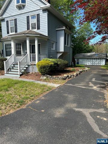 126 Grant Avenue, Cresskill, NJ 07626