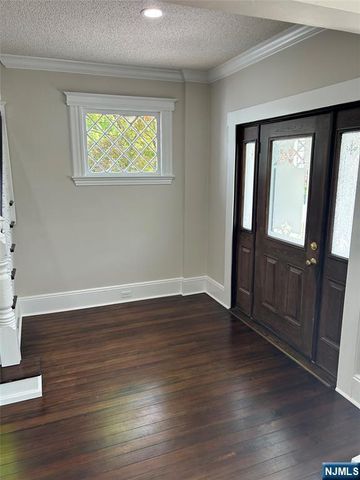 126 Grant Avenue, Cresskill, NJ 07626