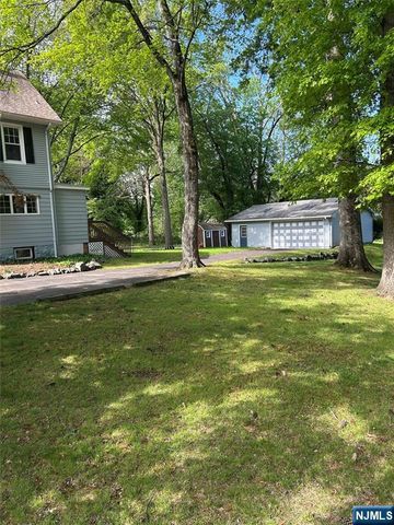 126 Grant Avenue, Cresskill, NJ 07626