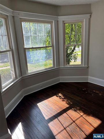 126 Grant Avenue, Cresskill, NJ 07626