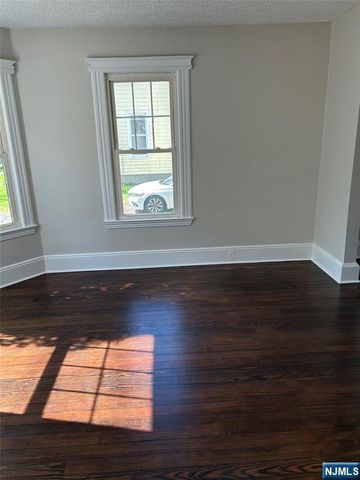 126 Grant Avenue, Cresskill, NJ 07626