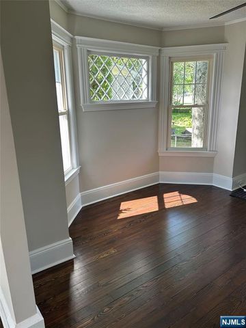 126 Grant Avenue, Cresskill, NJ 07626