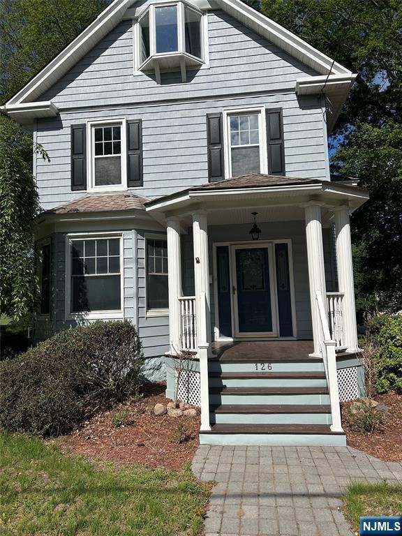 126 Grant Avenue, Cresskill, NJ 07626