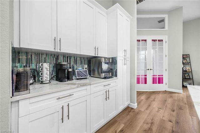 2526 Miracle PKWY, Cape Coral, FL 33914