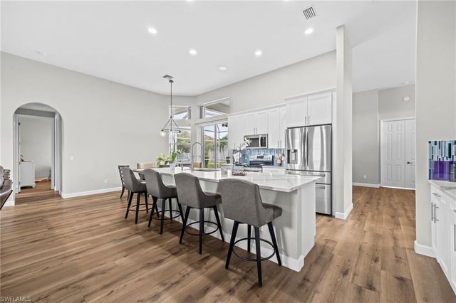 2526 Miracle PKWY, Cape Coral, FL 33914