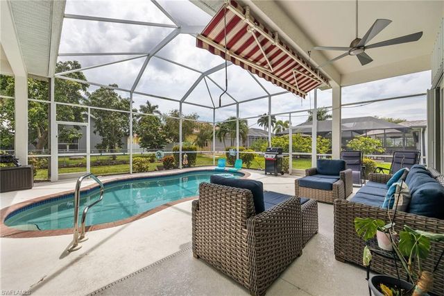 2526 Miracle PKWY, Cape Coral, FL 33914