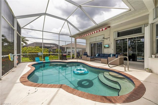 2526 Miracle PKWY, Cape Coral, FL 33914