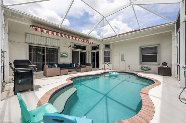 2526 Miracle PKWY, Cape Coral, FL 33914