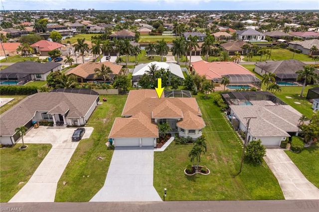 2526 Miracle PKWY, Cape Coral, FL 33914