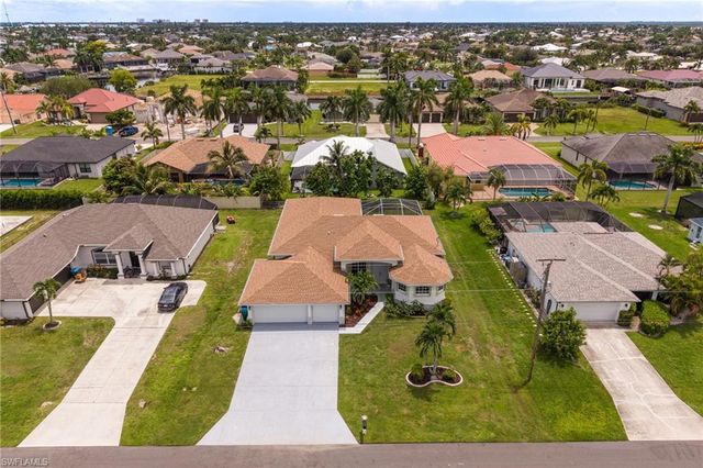 2526 Miracle PKWY, Cape Coral, FL 33914