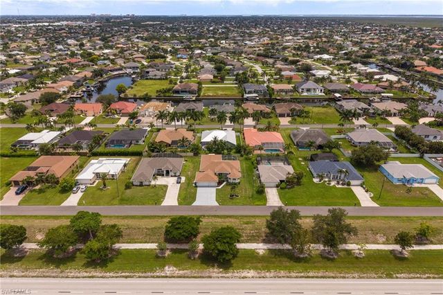 2526 Miracle PKWY, Cape Coral, FL 33914