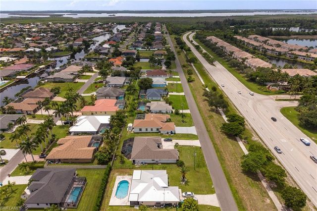 2526 Miracle PKWY, Cape Coral, FL 33914