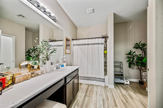 10437 W CORDES Road, Tolleson, AZ 85353