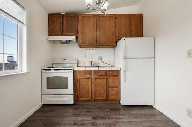 766 Arnold Way, Half Moon Bay, CA 94019