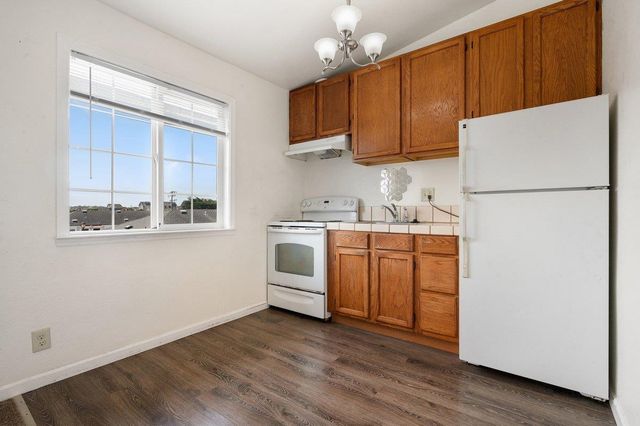 766 Arnold Way, Half Moon Bay, CA 94019